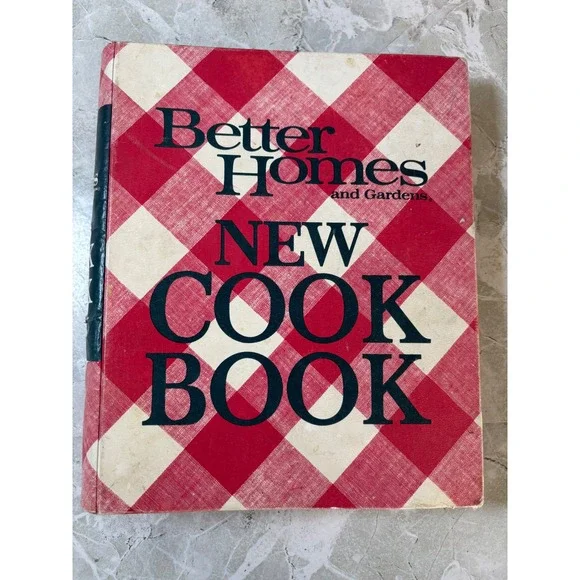 Vintage 1971 Better Homes &‎ Gardens New Cook Book Red Gingham Ring Bound Binder