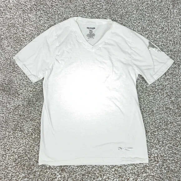 True Religion Shirt Mens Small White V Neck Short Sleeve Silver Graphic Logo Tee