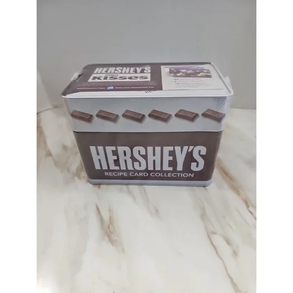 Hershey's  2021 Recipe Card Collection Tin Box NEW with 85 recipes 5 dividers