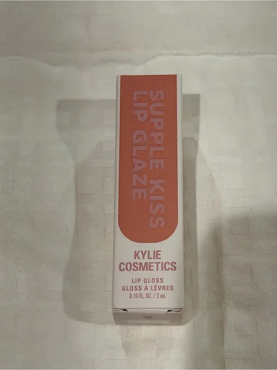 Auth. ✅ Kylie Cosmetics Supple Kiss Lip Glaze in “ 004 Nude Kiss”