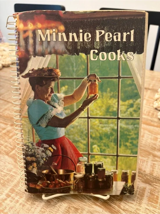 Minnie Pearl Cooks Vintage Cookbook - Red & Blue Cover