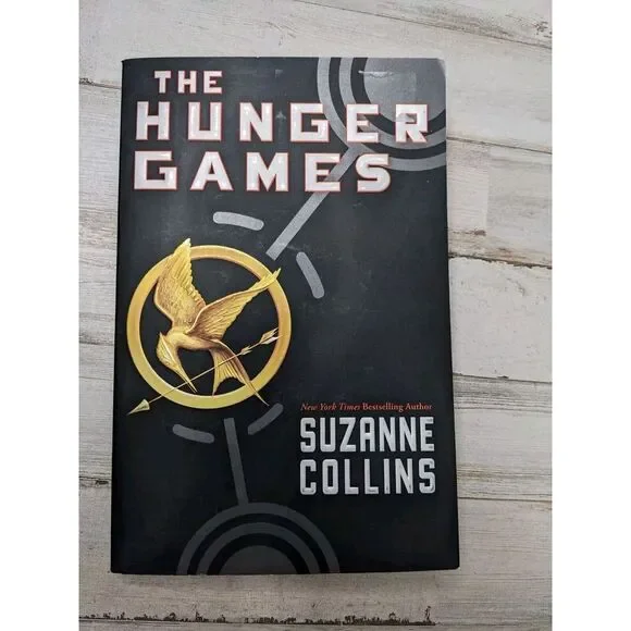 The Hunger Games (Book 1) - Paperback (1st edition) By Suzanne‎ Collins