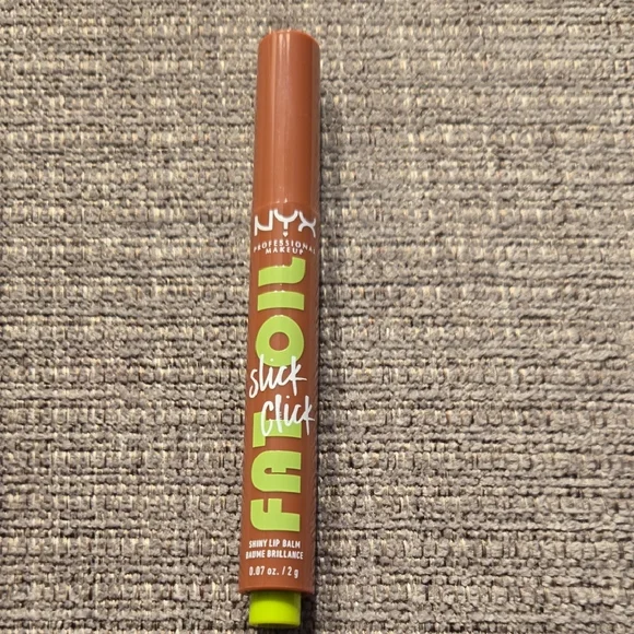 NYX Fat Oil Lip Balm #05 Link In‎ My Bio