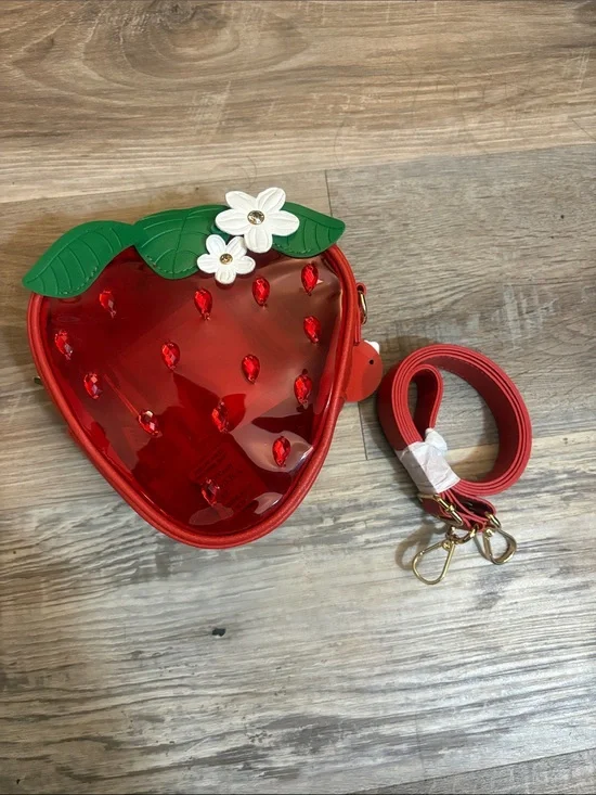 🆕  🍓 Strawberry Purse Crossbody