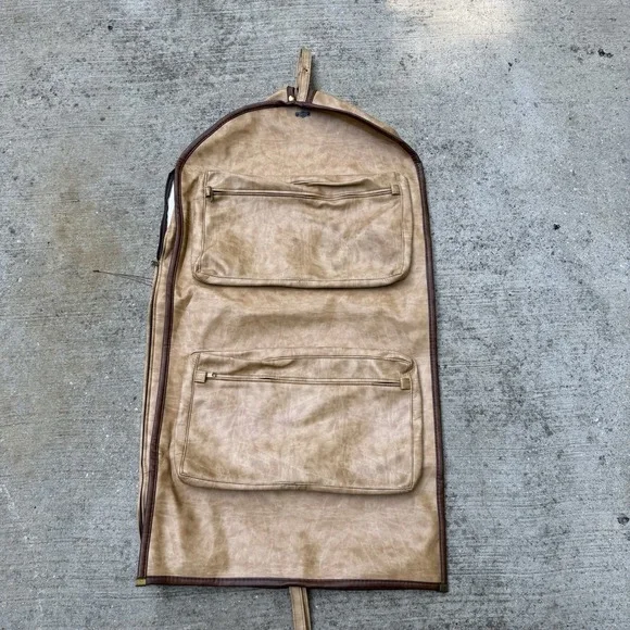 FS Vinatge Luggage‎ Suit Carrier