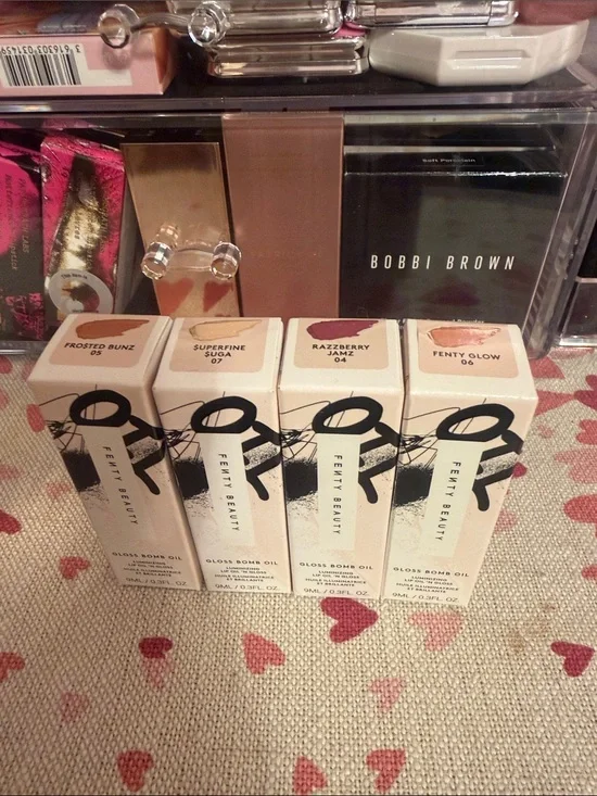 NWT Fenty beauty gloss bomb oil BUNDLE