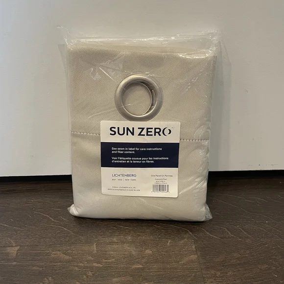 Sun Zero Blackout Energy Efficient Grommet Curtains 40