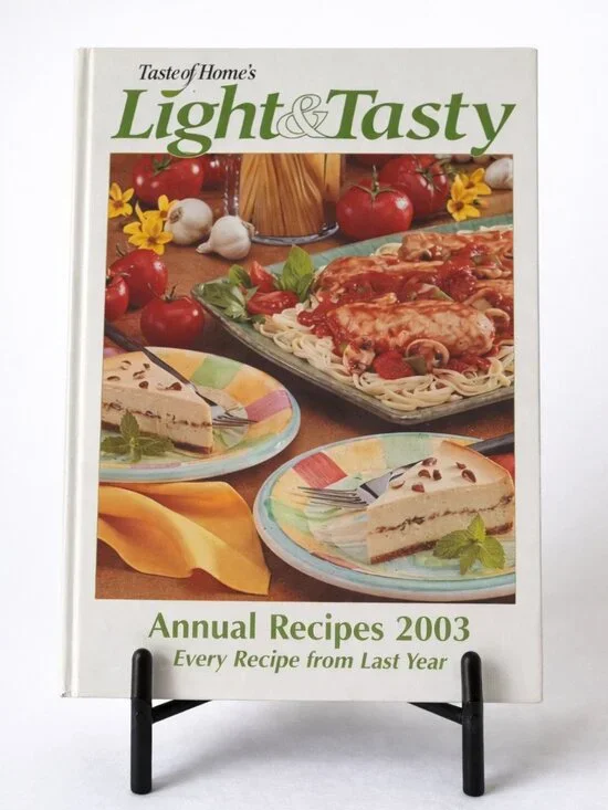 Taste of Home's Light & Tasty Annual Recipes 2003