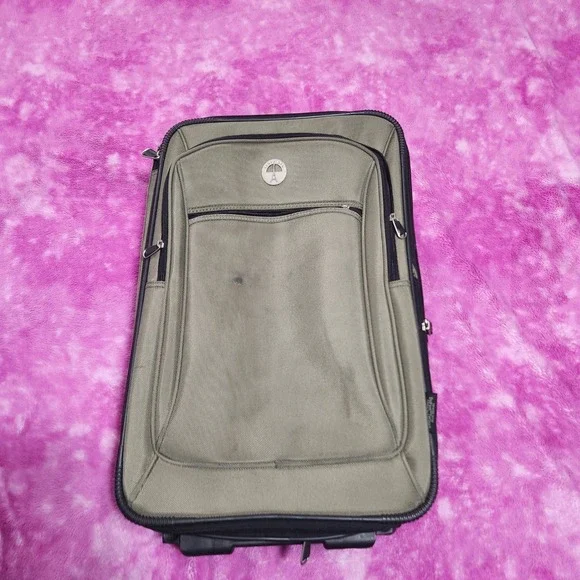Travelpro Walkabout Lite 22 Inch Rolling Carry‎ On Expandable Teflon Suitcase