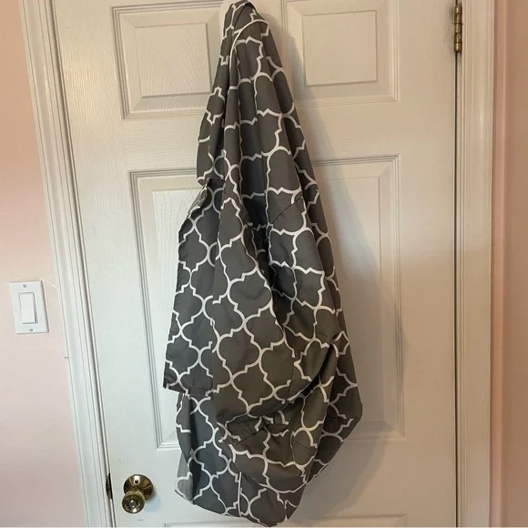 Gray and White Dog Crate Cover