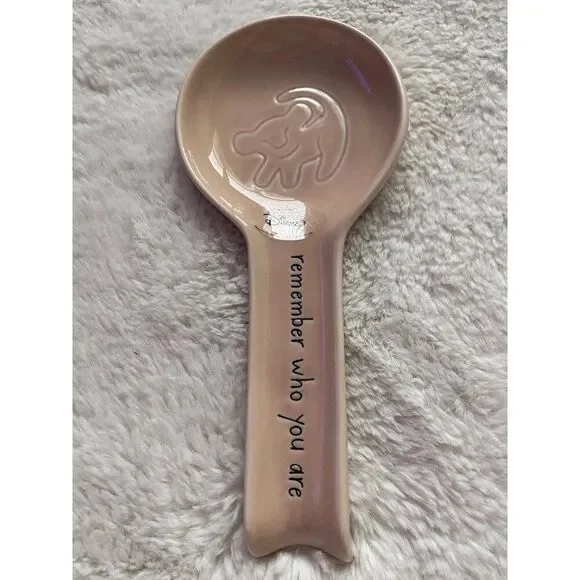 Rae Dunn Disney THE LION KING REMEMBER WHO YOU ARE Ceramic Spoon Rest NEW‎