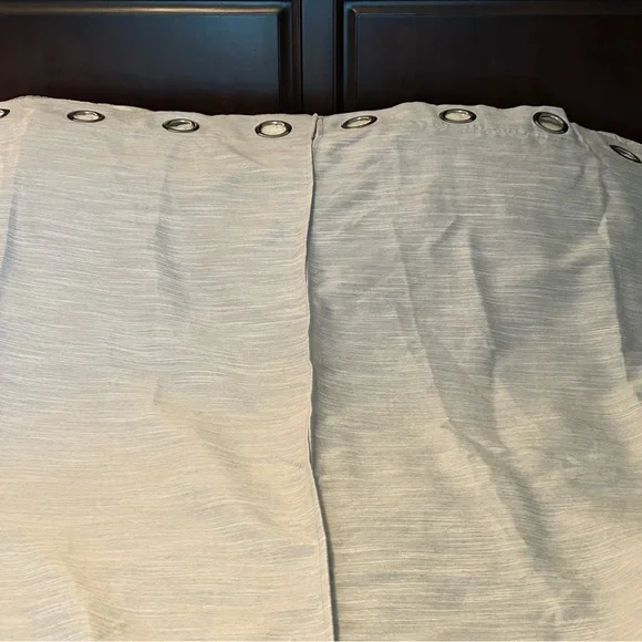 Gray Silver Grommet Blackout Curtains 2‎ Panels