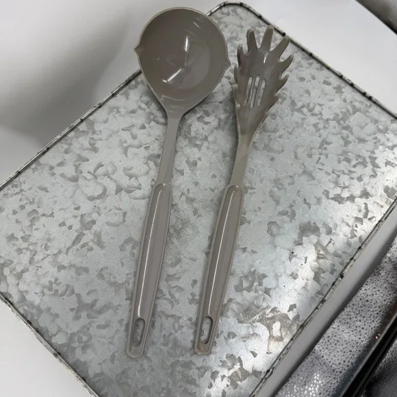 Vintage EKCO USA Kitchen Utensil Set Taupe Gray‎ Ladle and Pasta Server 2pc