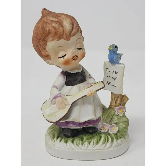 Vintage Napcoware Musician Singing Figurine Guitar Bluebird Purple‎ Flowers