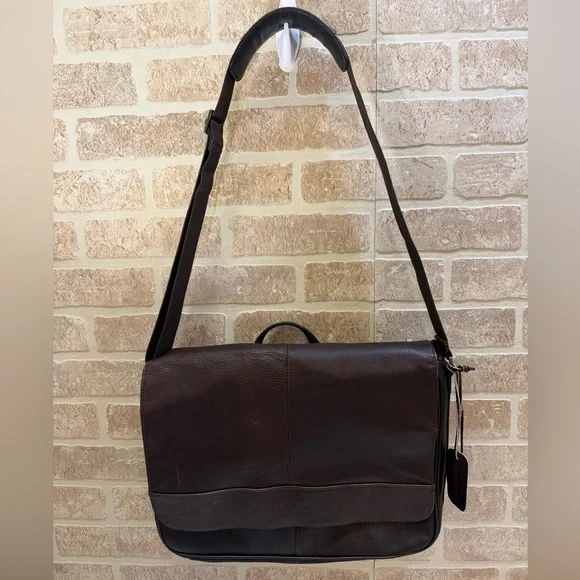 KENNETH COLE REACTION COLOMBIAN LEATHER CROSSBODY MESSENGER BAG