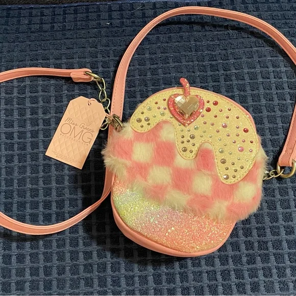 Miss Gwen’s OMG Accessories Kids Ice‎ Cream Purse in Pink and Gold