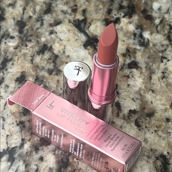 💕⚡️It Cosmetics Vitality Lip Flush Stain Love Story