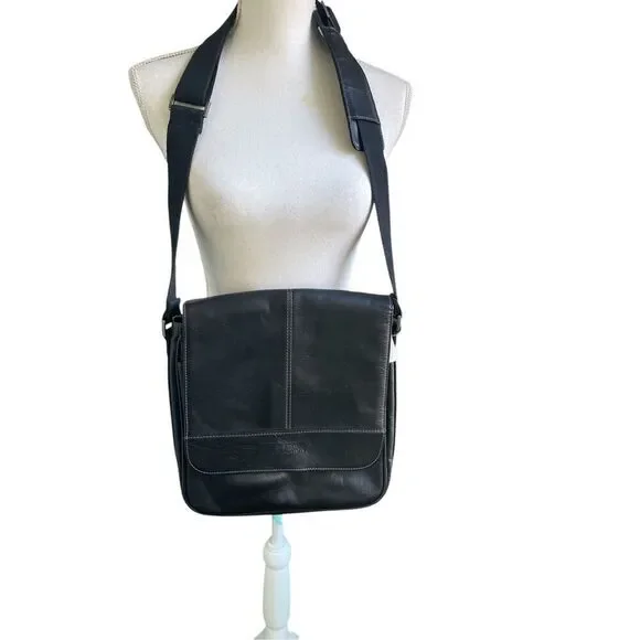 Kenneth Cole Reaction Laptop/ Tablet/ Flapover Messenger Bag Brown