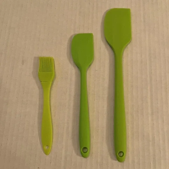 Set Of Three Green Silicone Spatulas And Basting Brush