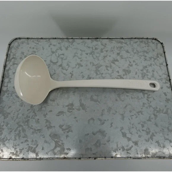 Vintage Ultratemp Soup Ladle Cream Off-White High Heat Resistant Kitchen Utensil