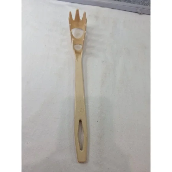 Tailor Made Products Vintage Plastic Spaghetti Server Pasta Fork Cream 11 Inch