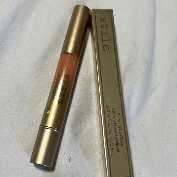 🌙💕Stila Angelico Plumping Lip Glaze