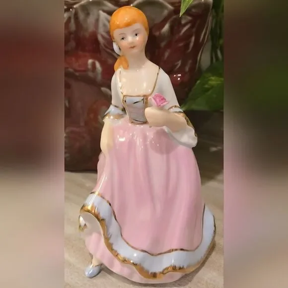 Vintage Elegant Pink and White Figurine 8 Inches Approx.