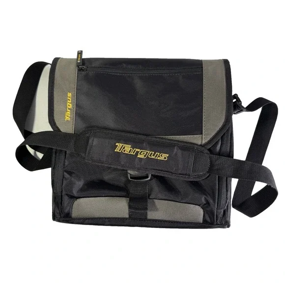 TARGUS Messenger Bag‎ City Gear Mini for Most Tablets/ipads - Black/Gray W Pouch