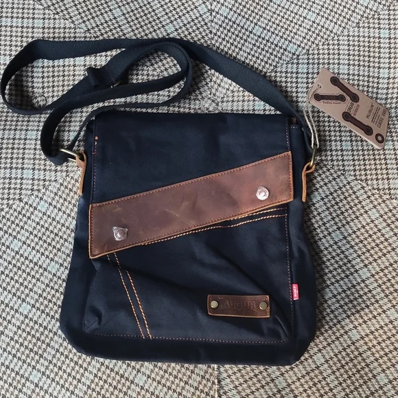 NWT Augur Unisex Black Canvas & Leather Messenger Crossbody Shoulder Bag