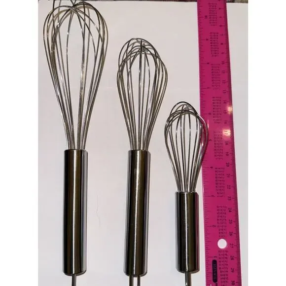 NWT Set Of Three Stainless Steel Whisks 6”, 8”, 10”