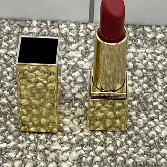 Estée Lauder Lipstick Rebellious Rose 420 Pure Color New Rectangle‎ Tube