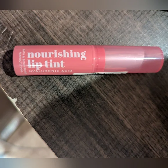 Bath & Body Works Nourishing Lip Tint Perfectly Pink