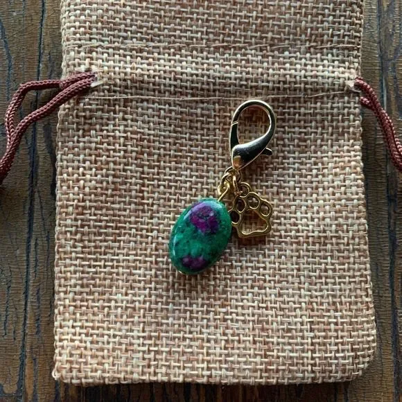 2/20$ Ruby Zoisite Pet Charm Crystal Pet Collar Dog Crystal Collar Charm