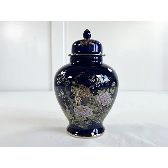 Vintage Japanese Porcelain Ginger Jar Cobalt Blue Gold Peacock‎ Lidded Vase 8