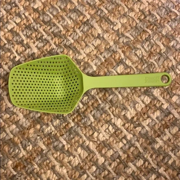 5/$25 sale‎ - Joseph Joseph - slotted strainer spoon