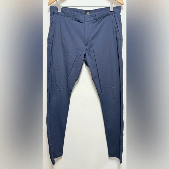 J. Crew Men's Navy Chinos Nylon Size 32