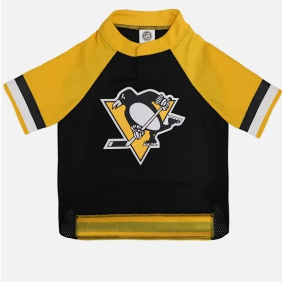 Like‎ new NHL Penguins dog jerzee 00