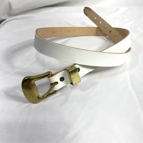 Kid’s White Belt w/Gold Buckle