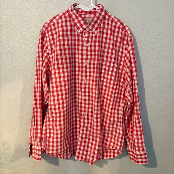 J. Crew Red and White Checkered Men's Shirt