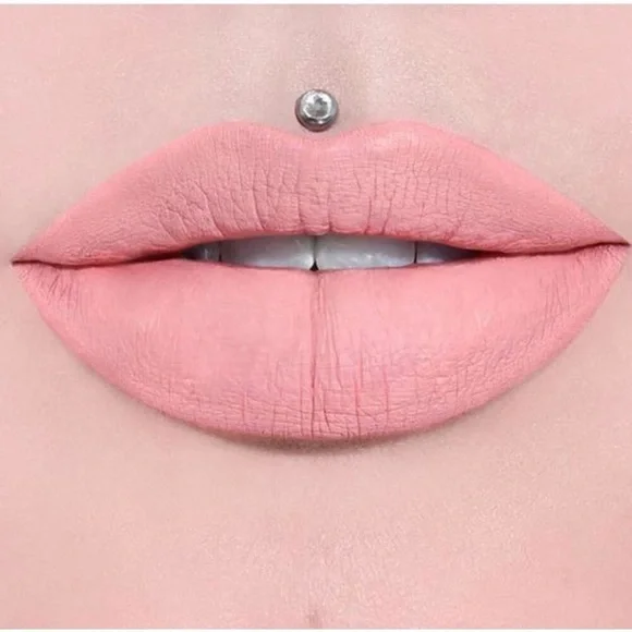 SKIN TIGHT New in Box Jeffree Star Velour Liquid Lipstick light pink nude