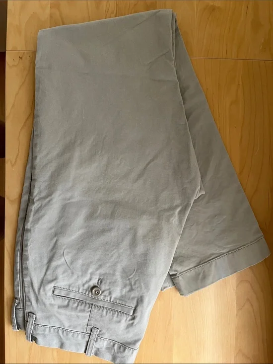 J. Crew Men’s Flex Chino “Driggs” in Tan