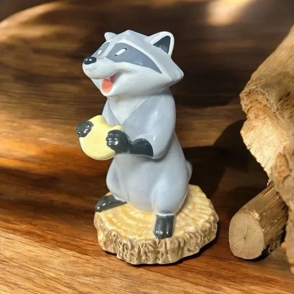 Disney’s Pocahontas MEEKO figure Racoon Figurine Rustic Whimsical Decor 4” Tall