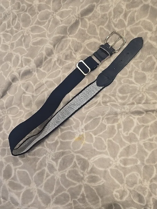 ❤️10/$20 Kids Navy Adjustable Belt