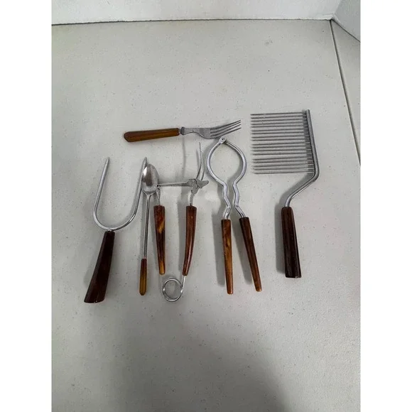 Vintage MCM Faux Tortoiseshell Handle Kitchen Tool Set Cake Breaker Nutcracker‎