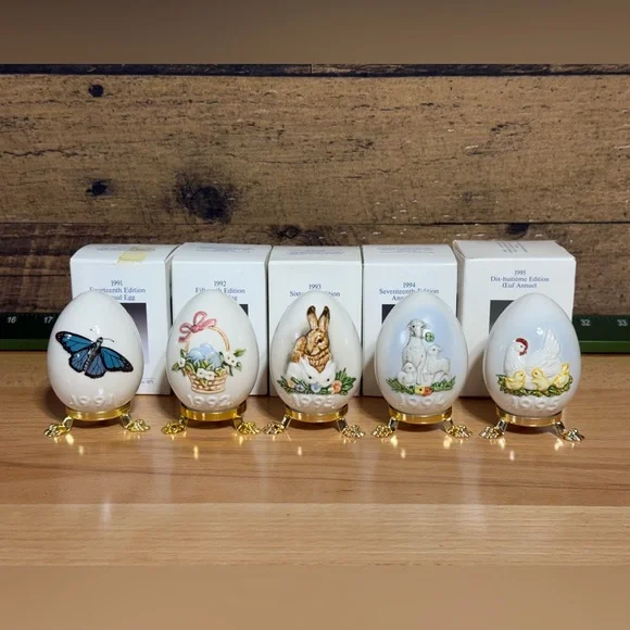 Decorative Porcelain Egg Collection set