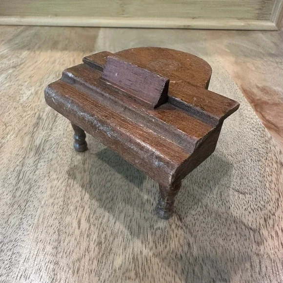 Vintage Miniature Wood Grand Piano Figurine Brown Dollhouse Decor 3.5 inch