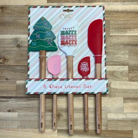 NWT Cook with Color - 5 Piece Christmas Spatula Utensil Set