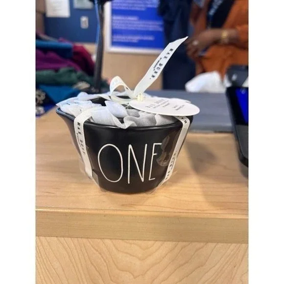 Rae Dunn‎ black measuring cups