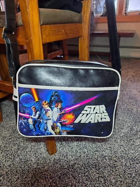 Star Wars Half Moon Bay Vintage Messenger Bag Black Darth Vader Solo Luke Leia