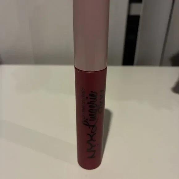 NYX Lip Lingerie Matte Liquid Lipstick-18 Stayin’ Juicy- New/Sealed